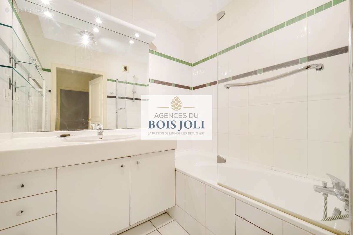 Appartement à ISSY-LES-MOULINEAUX