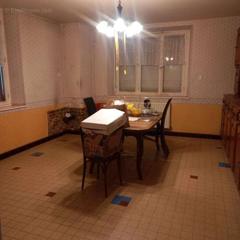 Maison à EQUEVILLEY