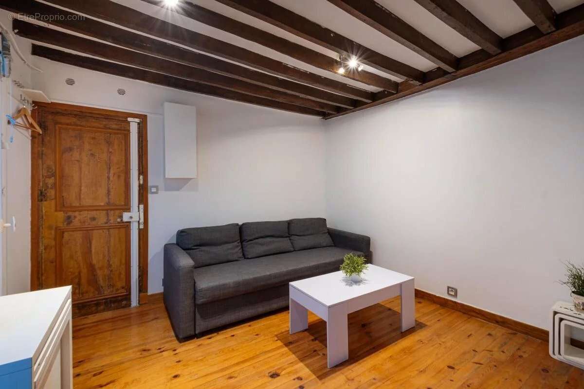 Appartement à PARIS-11E