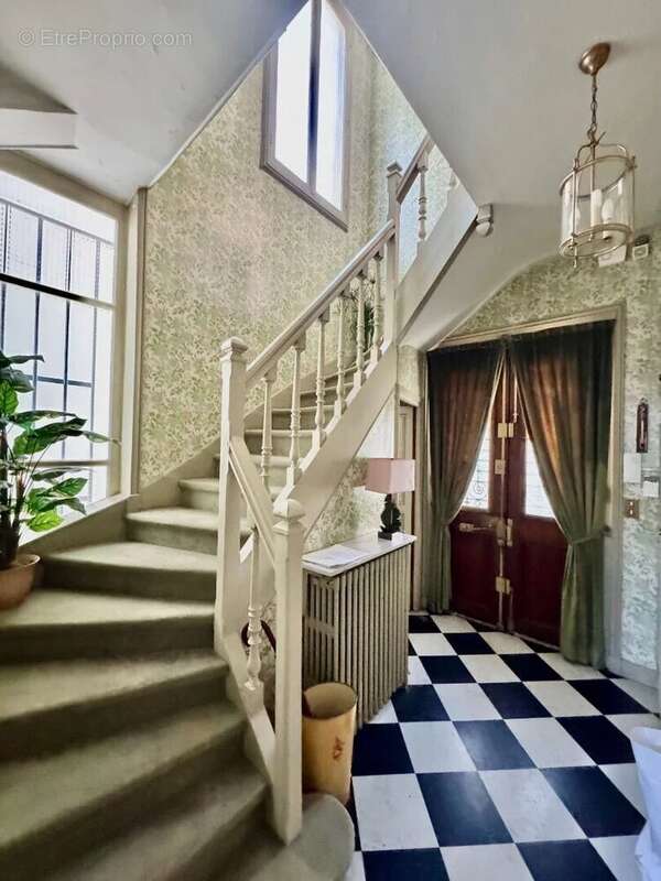 Maison à BOIS-COLOMBES