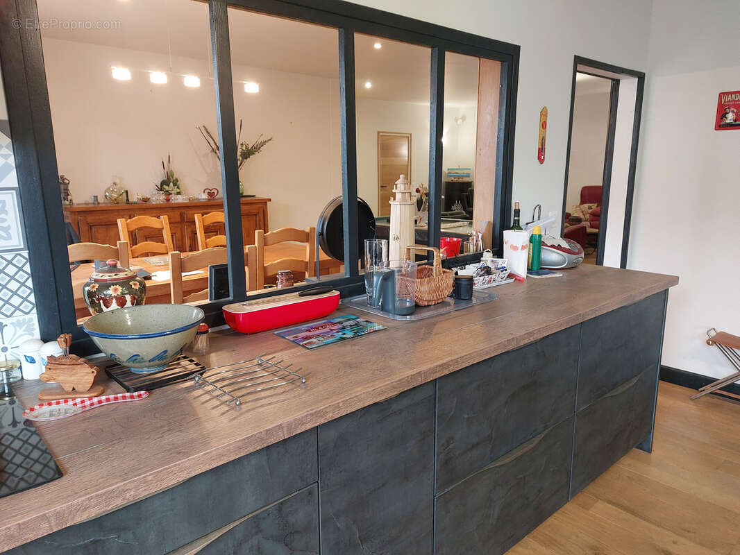 Maison à SAINT-SAUD-LACOUSSIERE