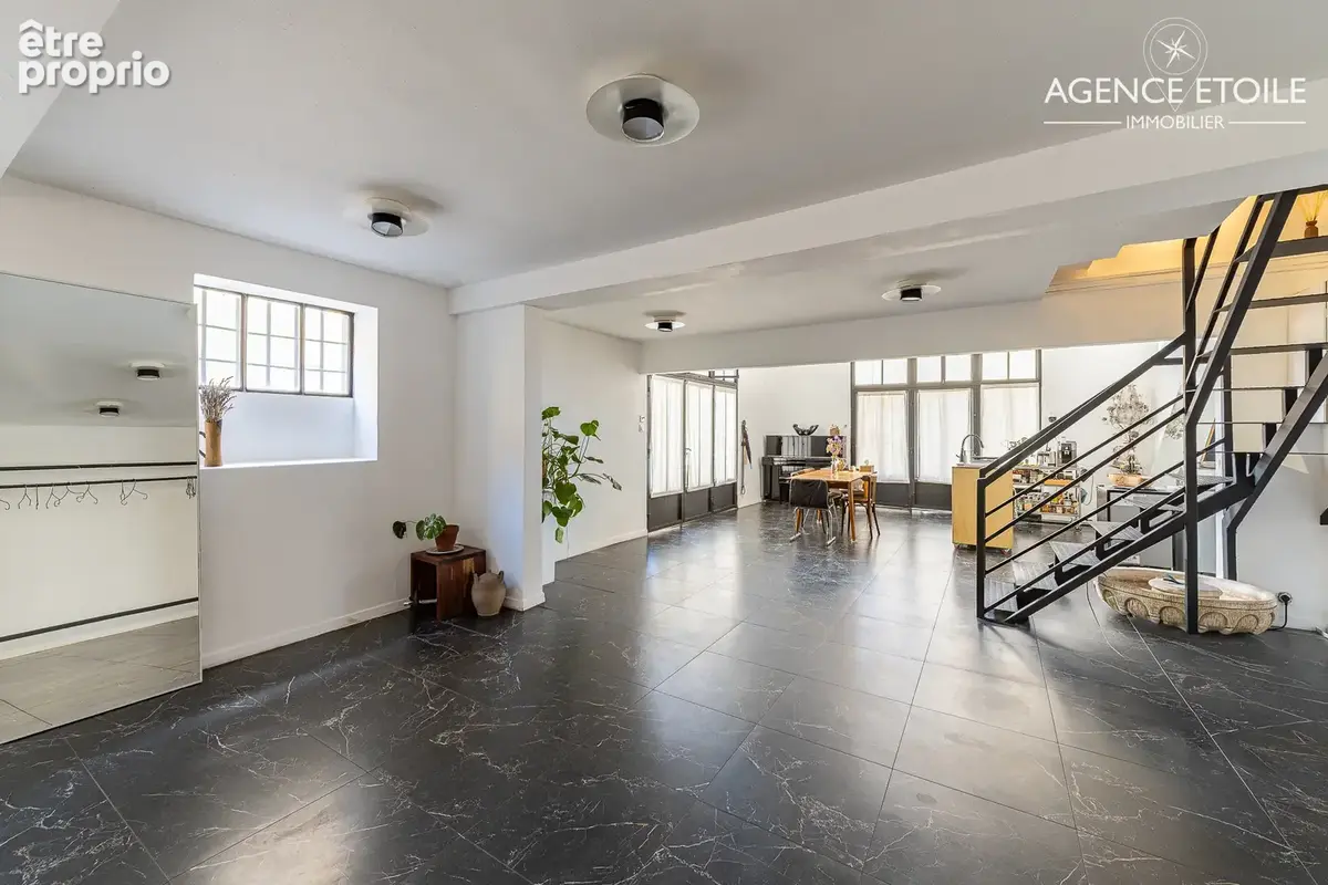 MARSEILLE13001 Loft de 134 m2 double affectation commerciale/bureau et habitation. - photo 7