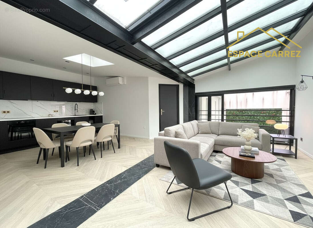 Appartement à LES LILAS