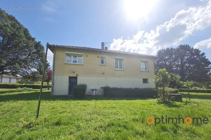 Maison à AMBERNAC