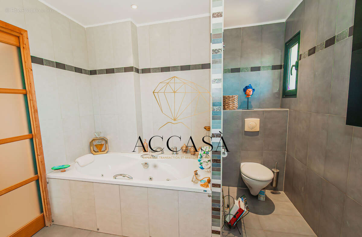 Maison à PORTO-VECCHIO