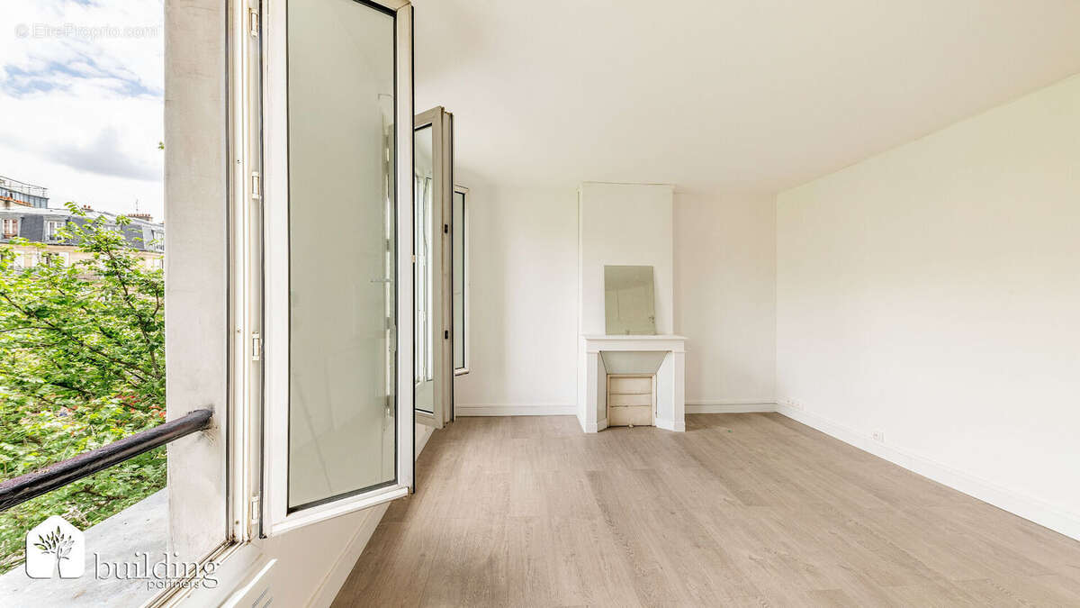 Paris 17e Wagram / Ternes - Appartement studio de 26 m² lumineux - photo 5