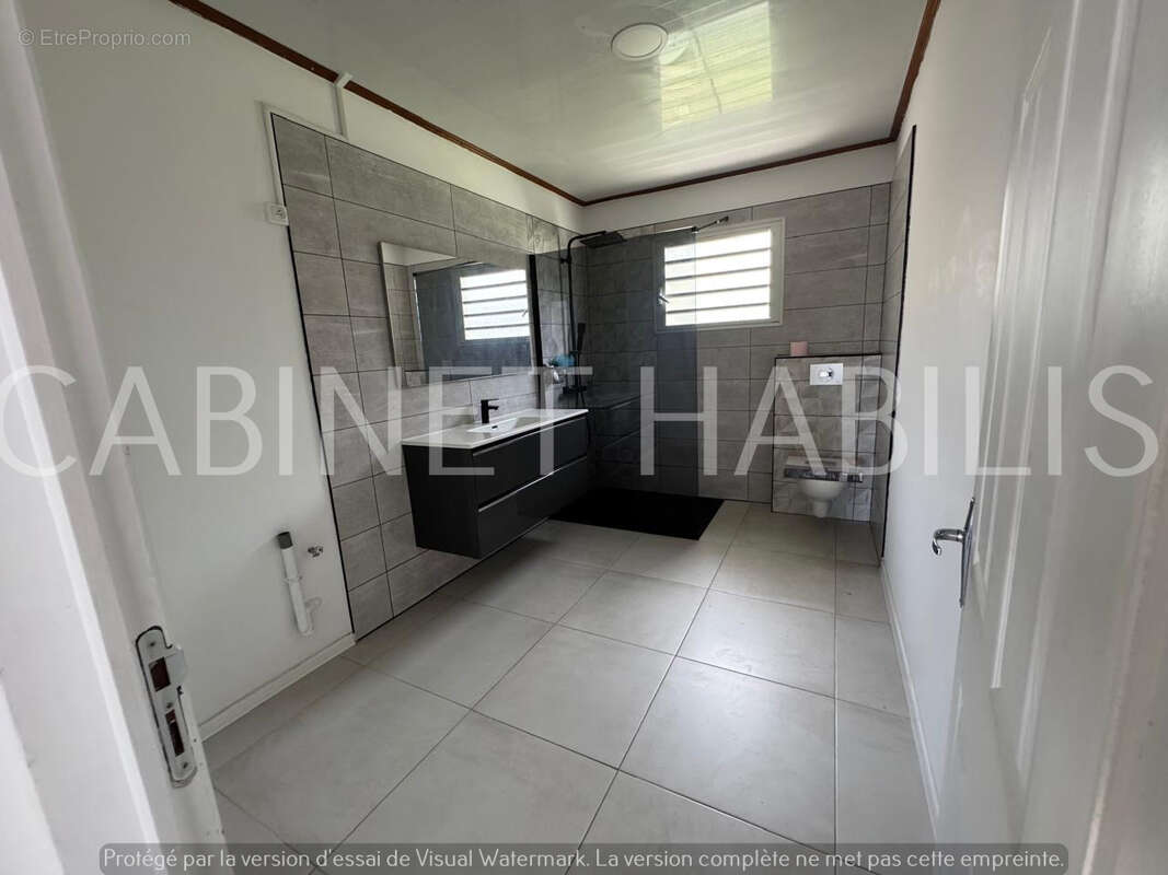 Maison à PETITE-ILE