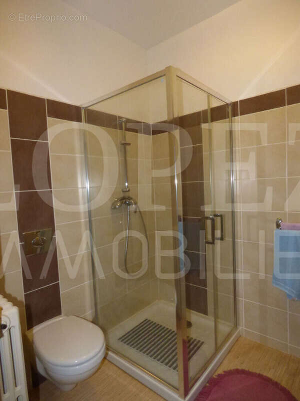 Maison à LABRUGUIERE