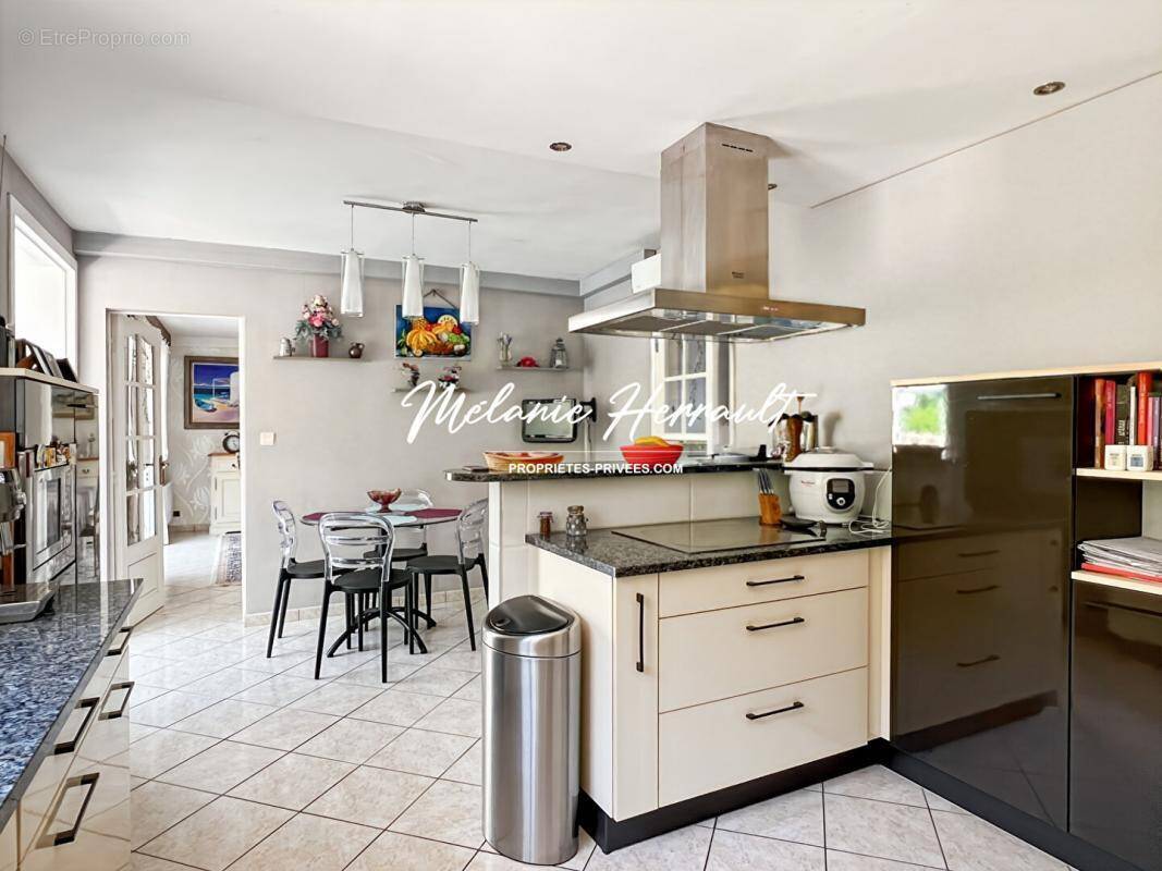 Maison à PARIGNE-L&#039;EVEQUE