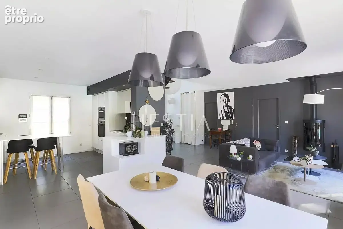Villa esprit "Bastide" dans un cadre verdoyant - photo 9