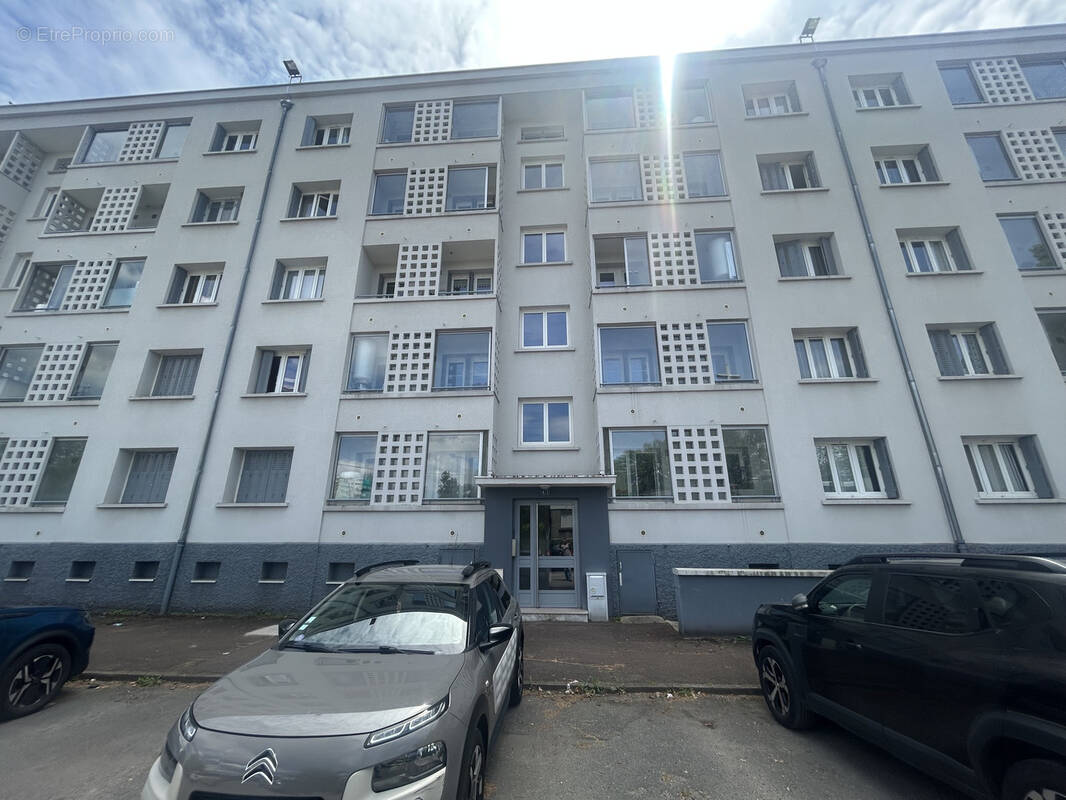 Appartement à LYON-9E
