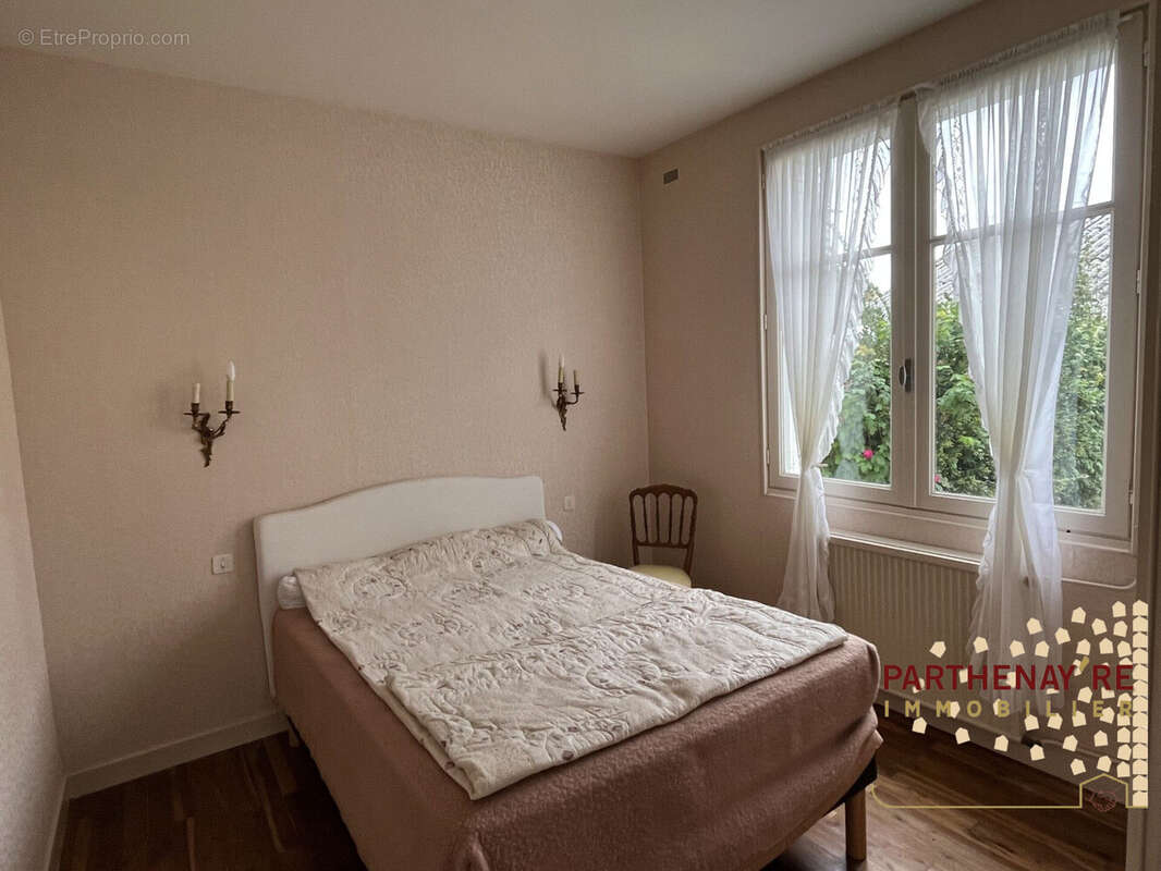 Maison à PARTHENAY