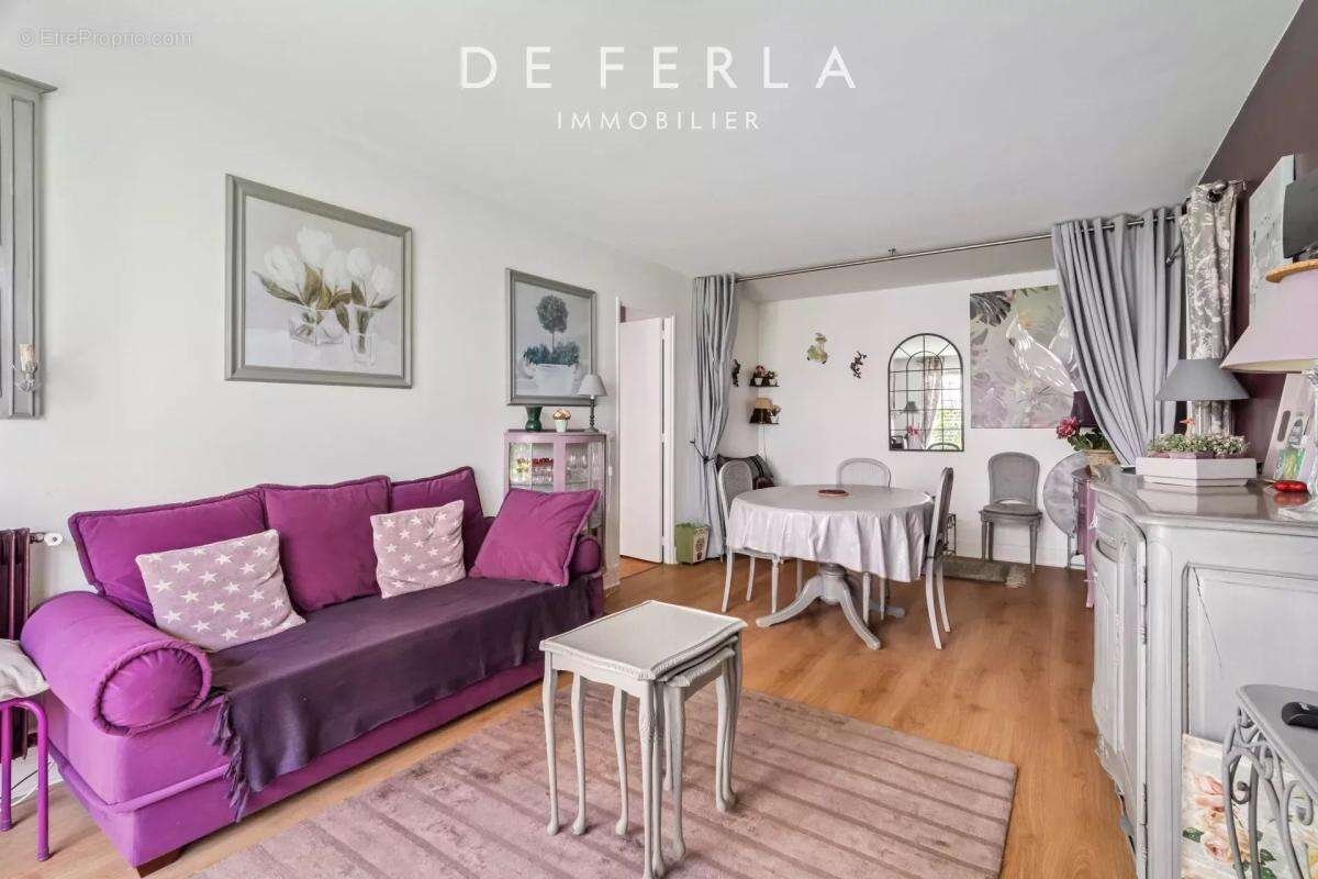 Appartement à PARIS-15E