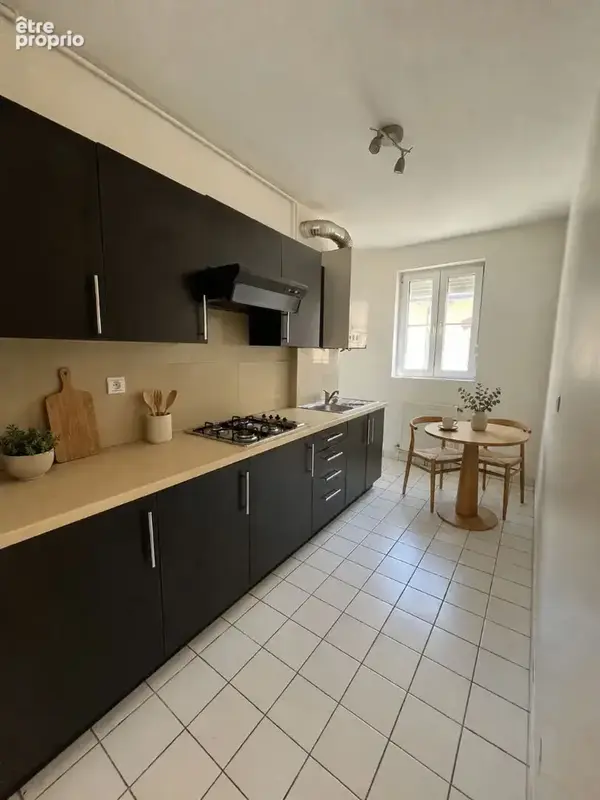 Appartement t3 duplex rue beauvoisine ! - photo 2
