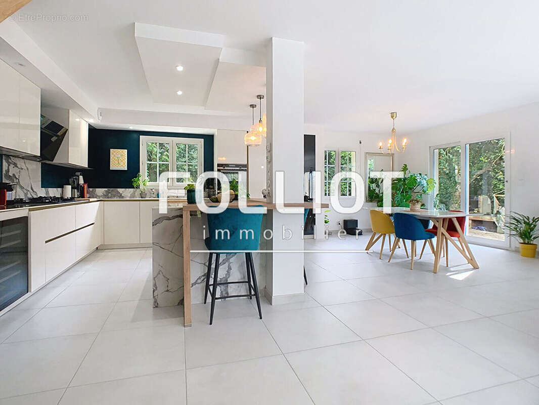 Maison à SAINT-GEORGES-MONTCOCQ