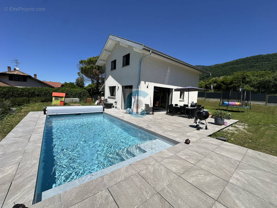 Maison à CRANVES-SALES