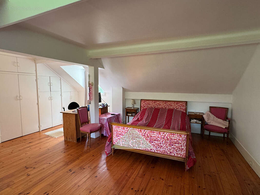 Maison à SAINT-MARTIN-DES-CHAMPS