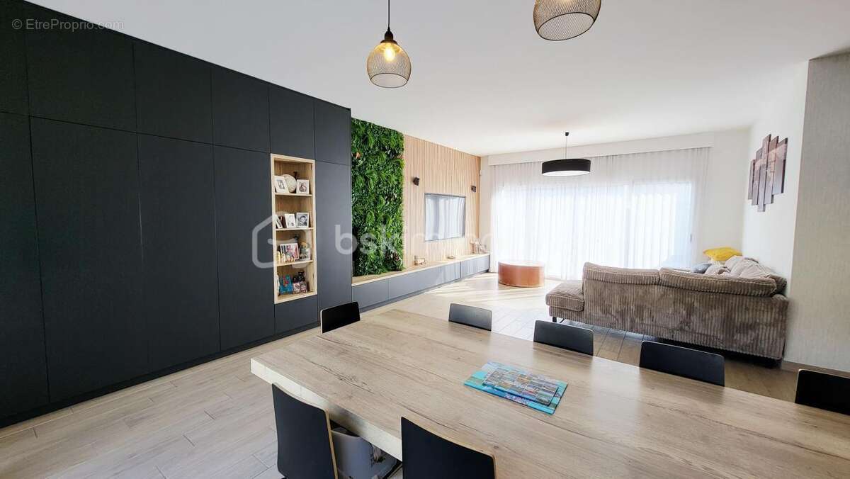 Maison à WARMERIVILLE