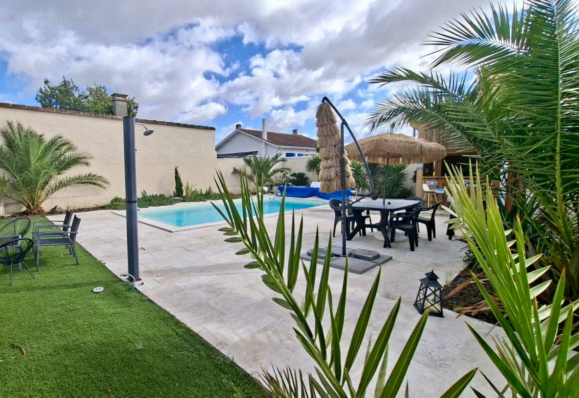 Maison à PAUILLAC