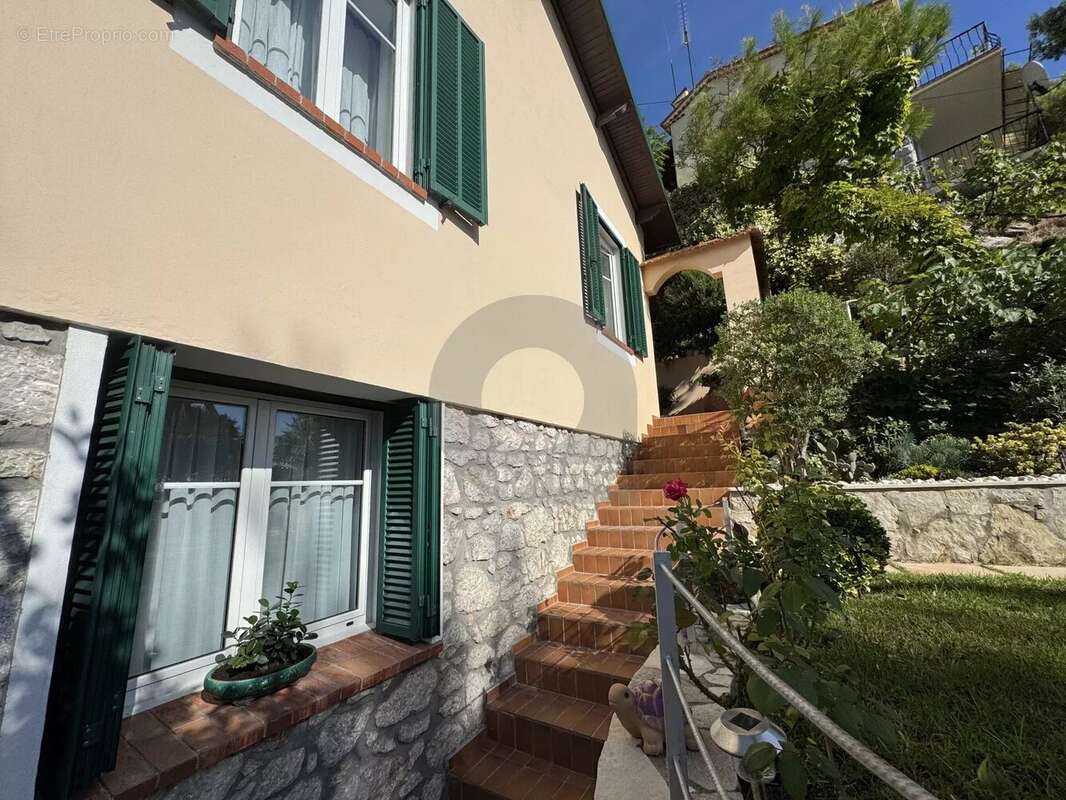 Maison à ROQUEBRUNE-CAP-MARTIN