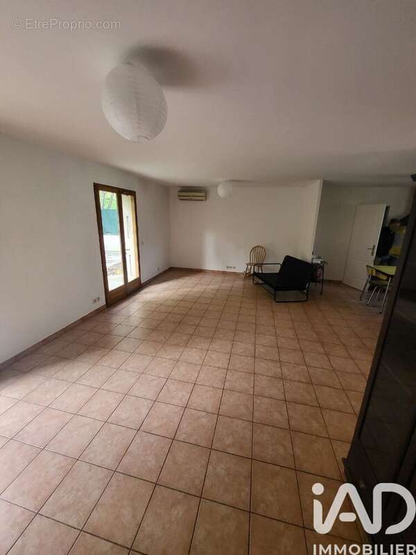 Photo 2 - Maison à AUBAGNE