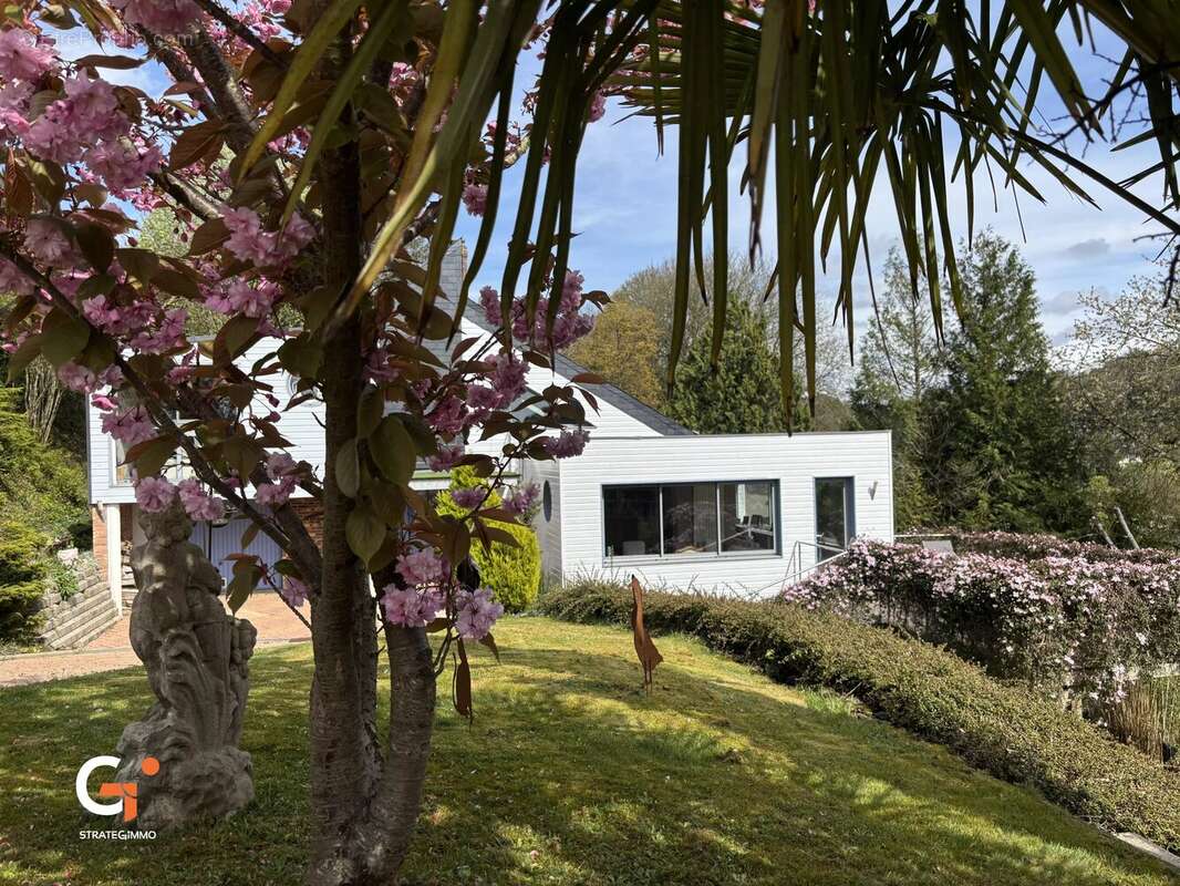 Maison à MONT-SAINT-AIGNAN