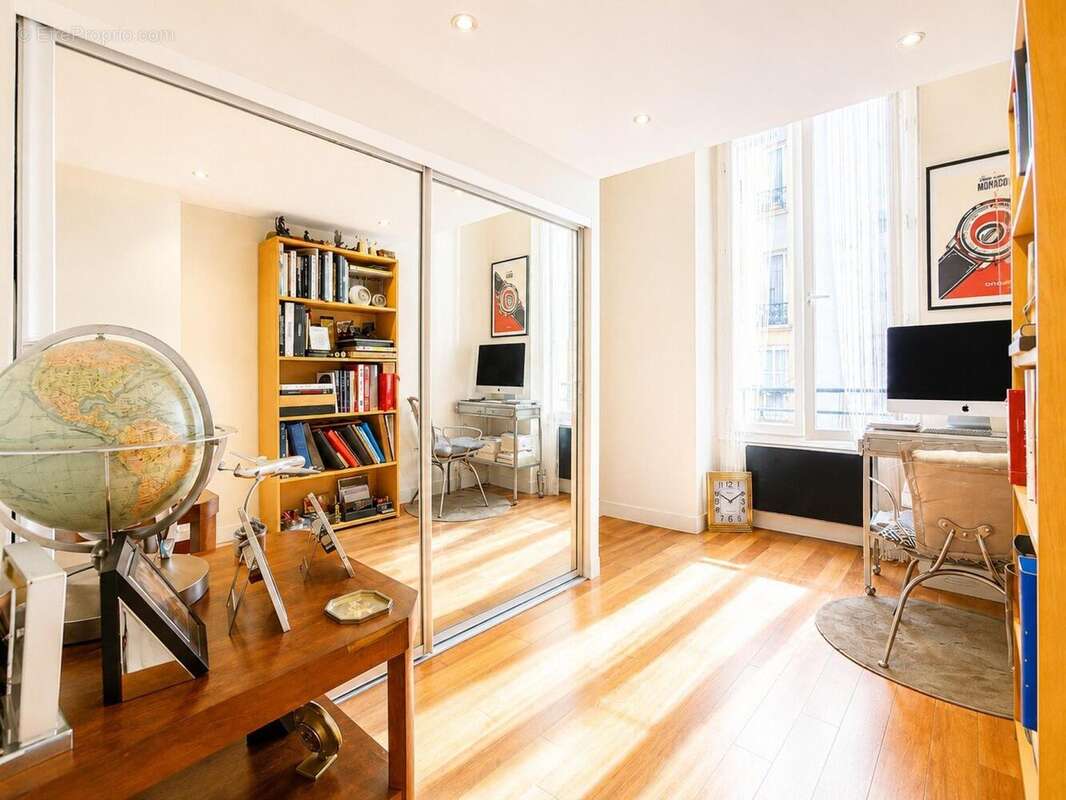Appartement 86 m² à Paris-9e  - photo 7