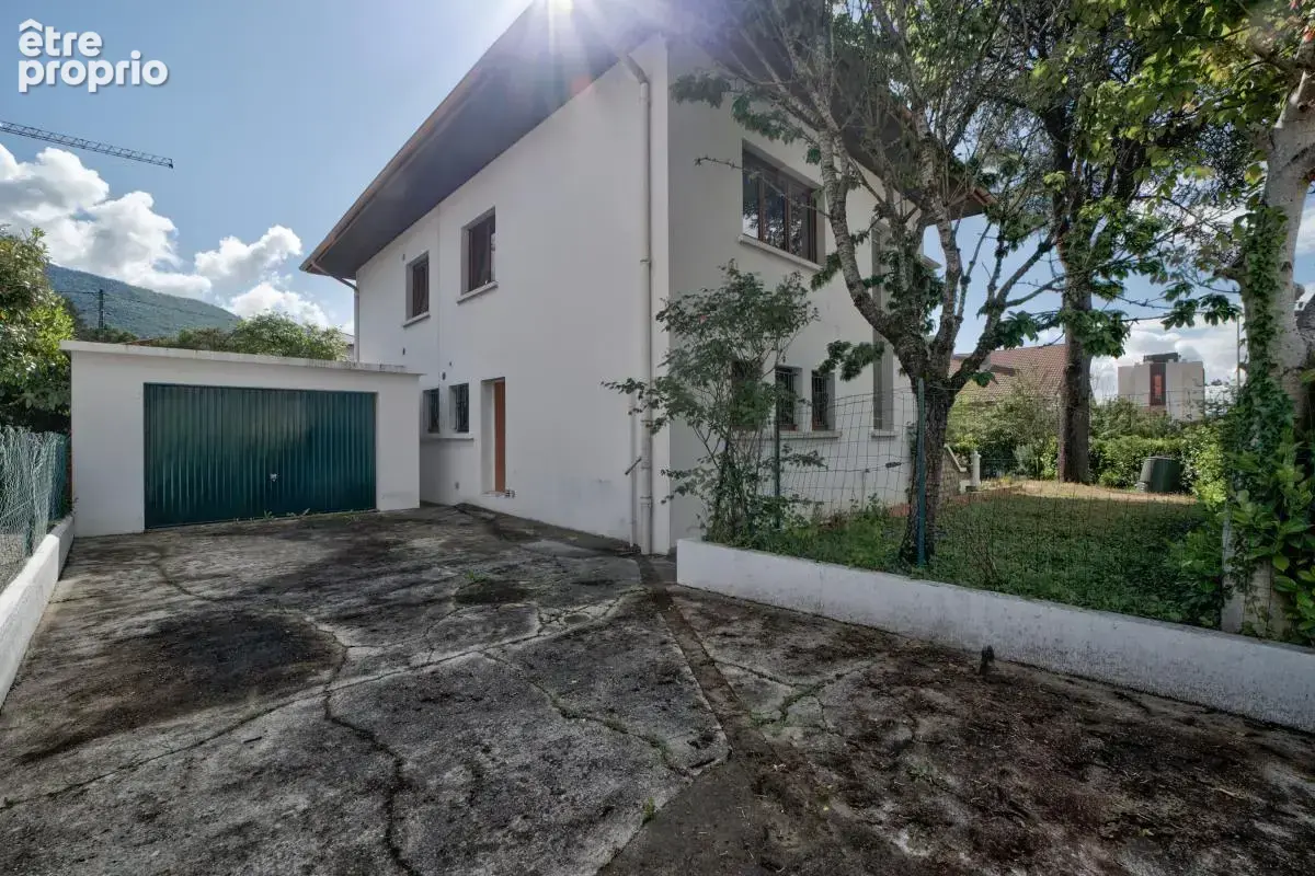 Appartement à BELLEGARDE-SUR-VALSERINE