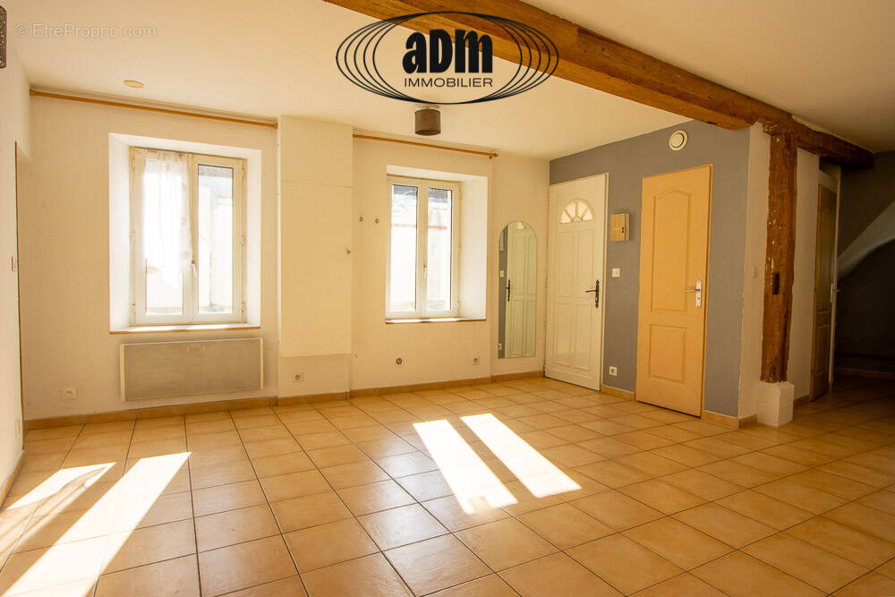 Appartement à TRILBARDOU