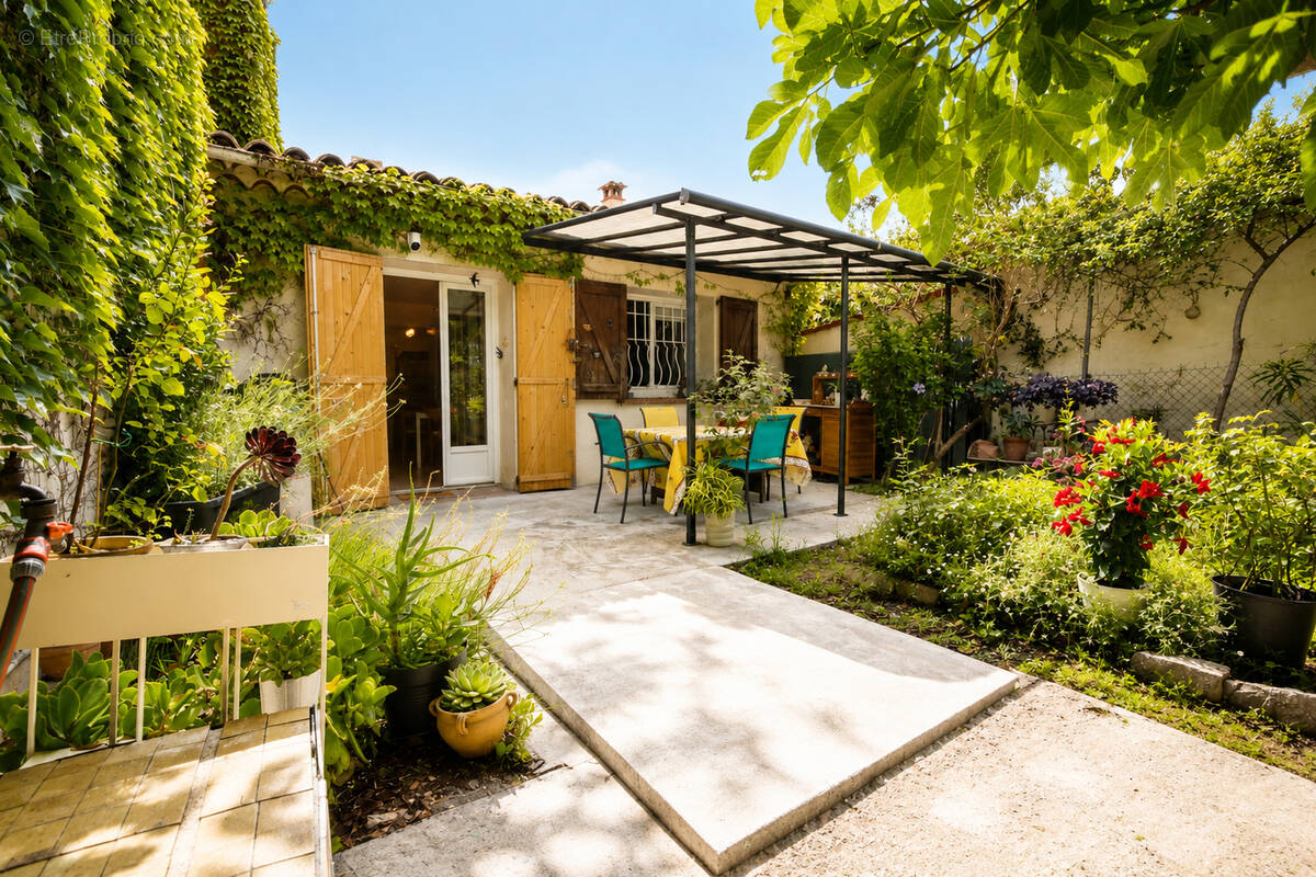 Maison à MANDELIEU-LA-NAPOULE