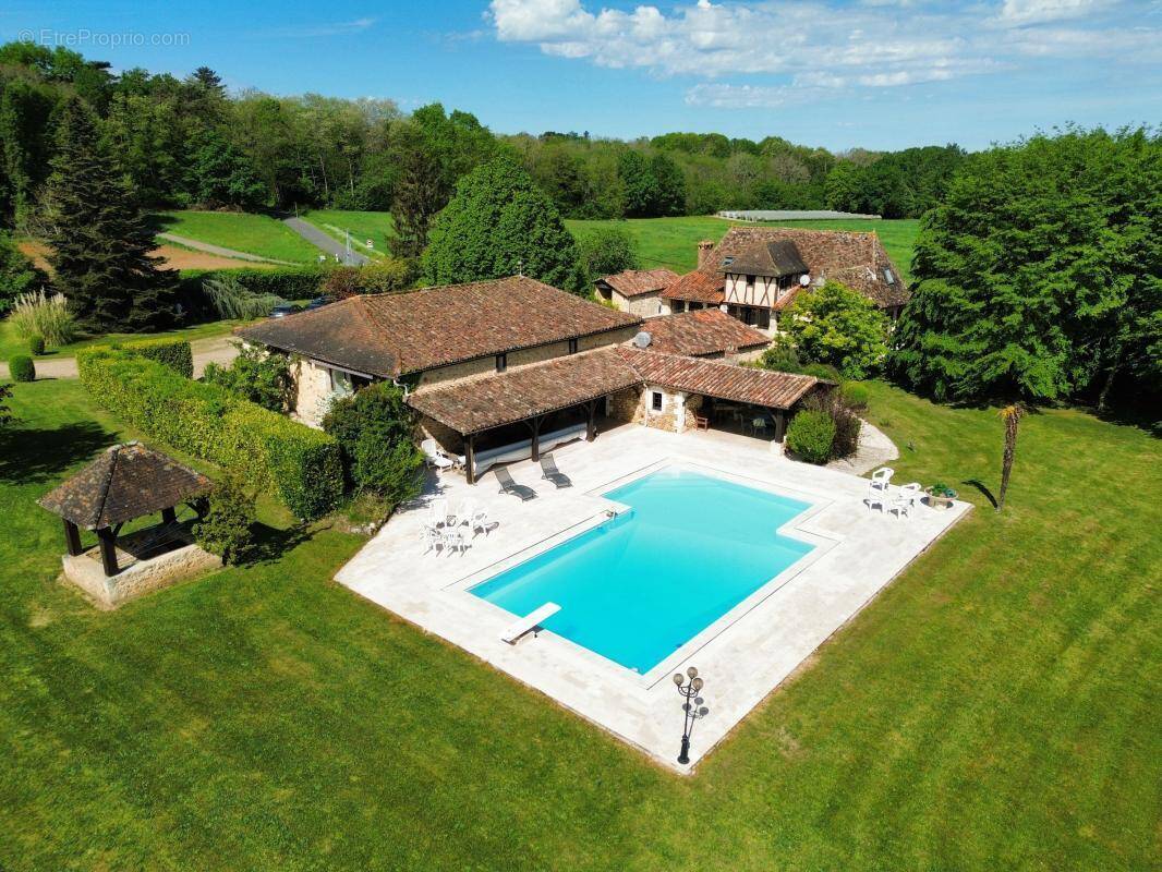 Maison à SAINT-MAIME-DE-PEREYROL