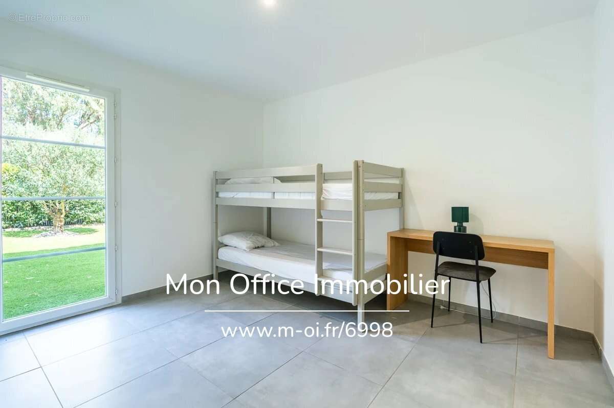 Référence : 6998-les. - villa moderne à 1 min de la plage avec piscine et garage à grimaud - photo 19