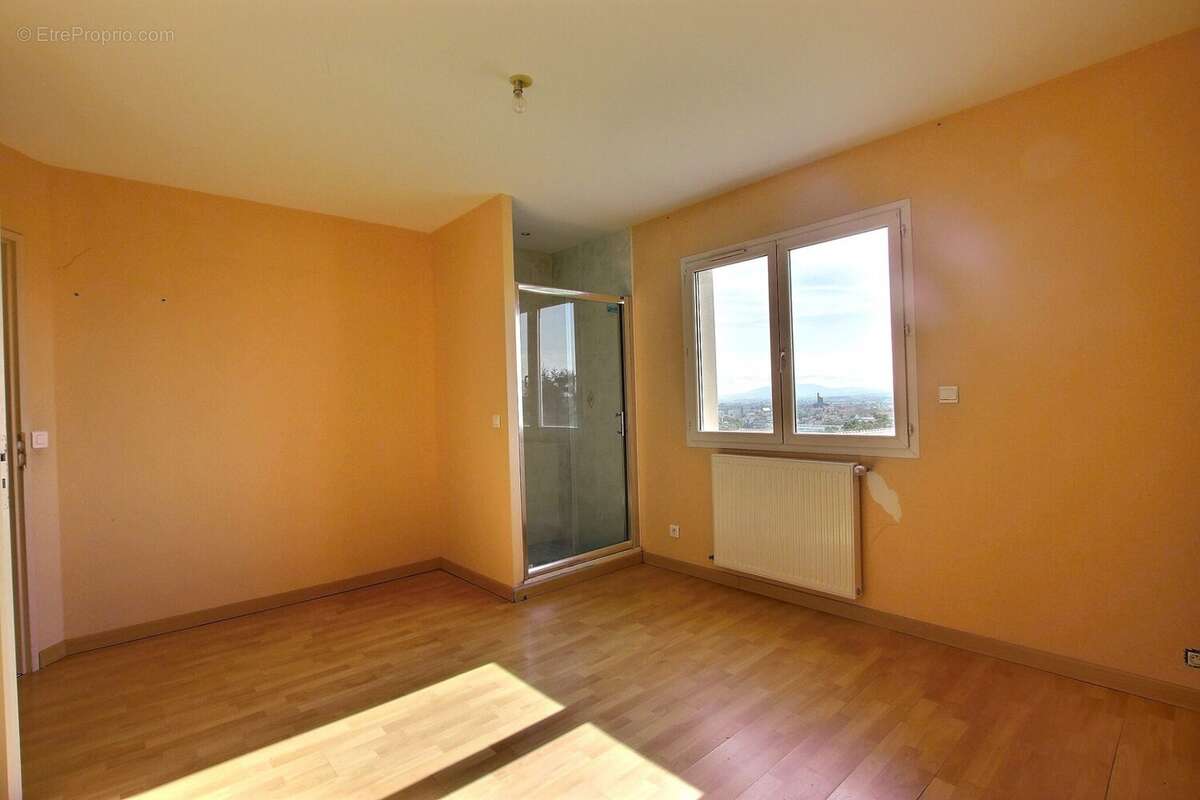 Maison à CLERMONT-FERRAND