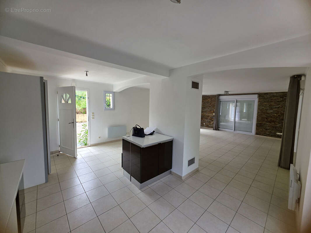 Maison à BOUYON