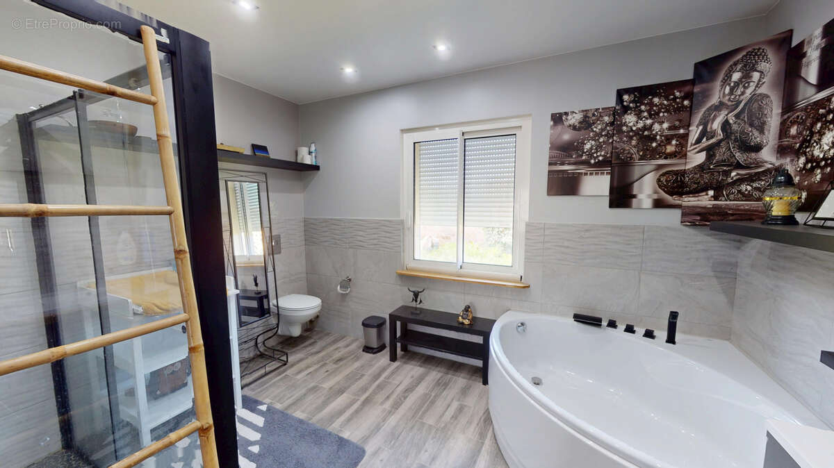 Maison familiale de 145 m2 (255 m2 utiles) avec piscine   Terrain de 880 m2   Vernou-la-Celle-sur-Seine (77670 - photo 15