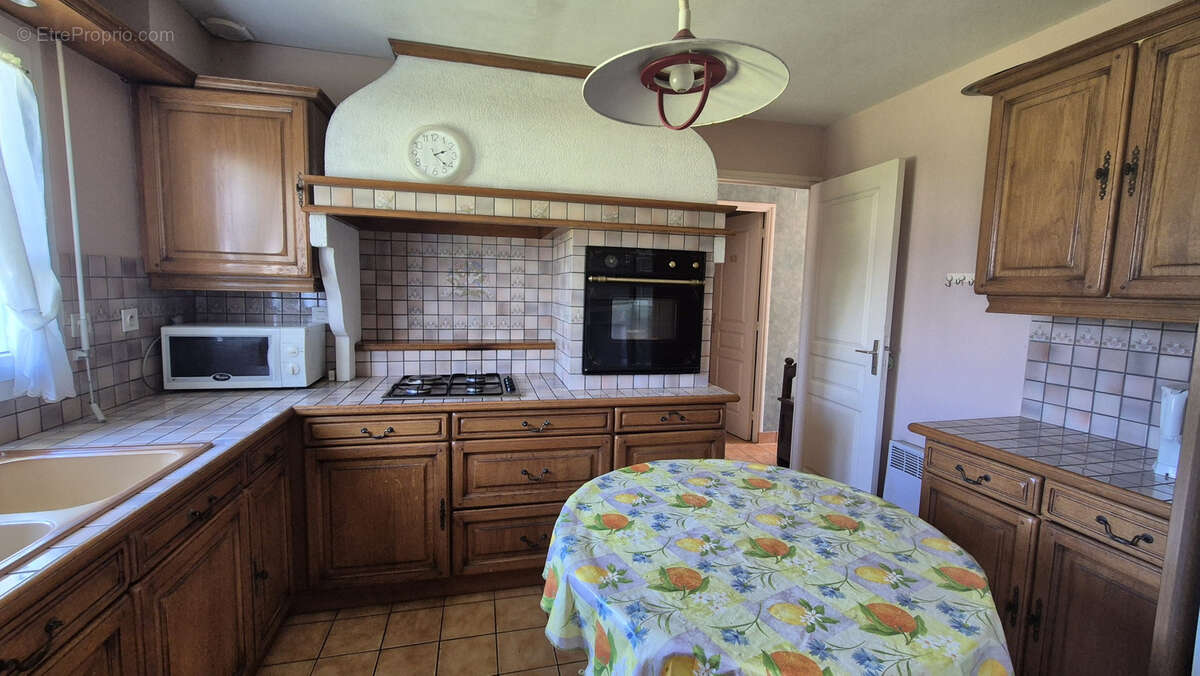 Maison 4 pièces avec vie de plain-pied à proximité de la plage au POULDU - photo 5