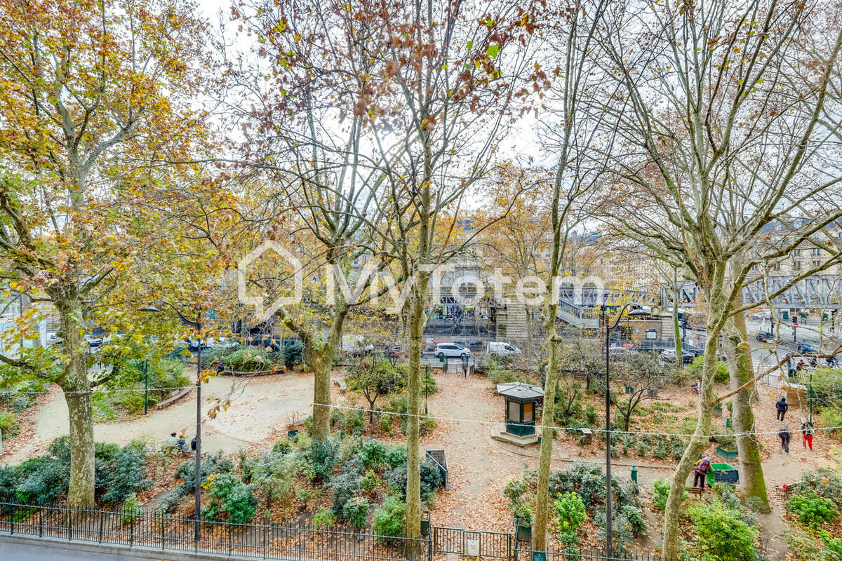 Appartement à PARIS-18E