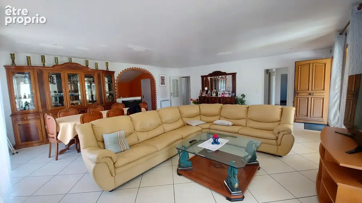 Blagnac - Odyssud - Maison 4 pièces 118 m² - Garage et piscine - photo 4