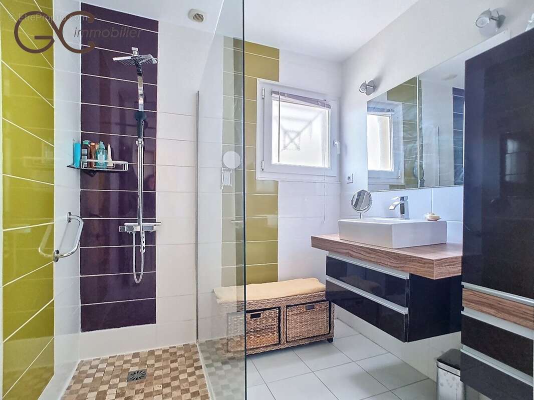 Maison à SAINT-CHINIAN