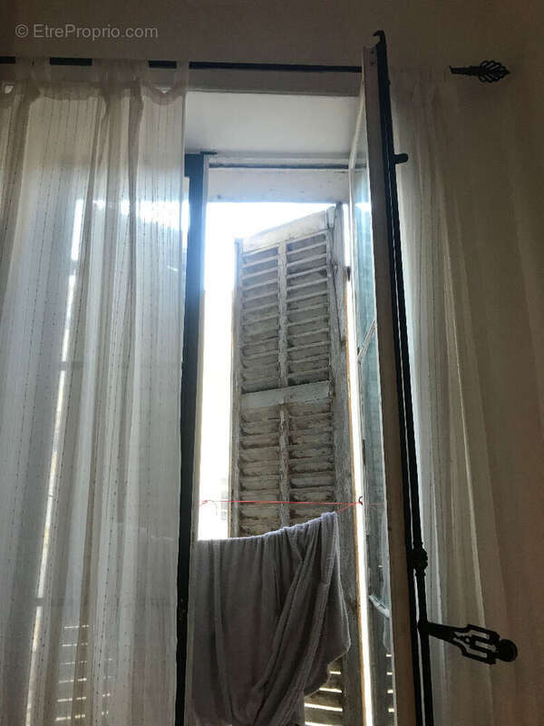 Appartement à MARSEILLE-2E