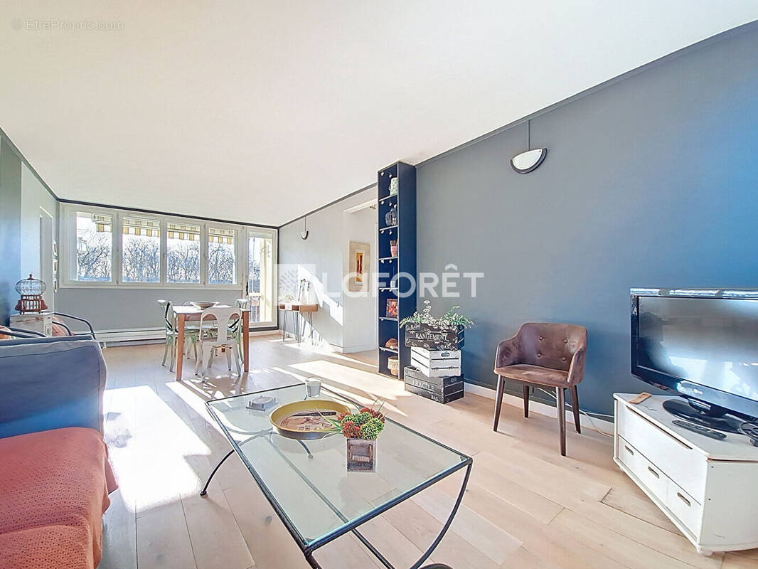 Appartement à VERNEUIL-SUR-SEINE