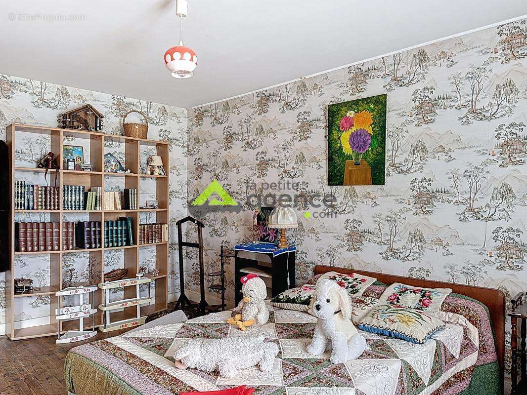 Maison à SAINT-VAURY