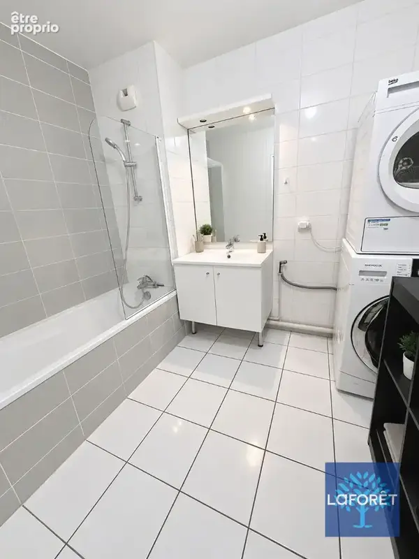 SCY CHAZELLES Résidentiel Bel Appartement de 3 pièces  58,16 M²  JARDIN TER-RASSE 28,90 M²  2 PARKINGS  DPE C - photo 5