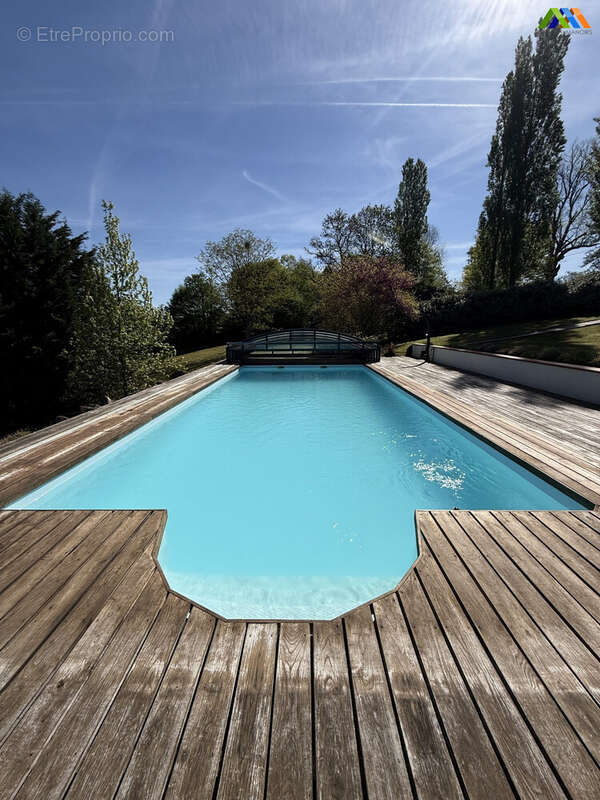 Maison 305 m² à Aurignac  - photo 5