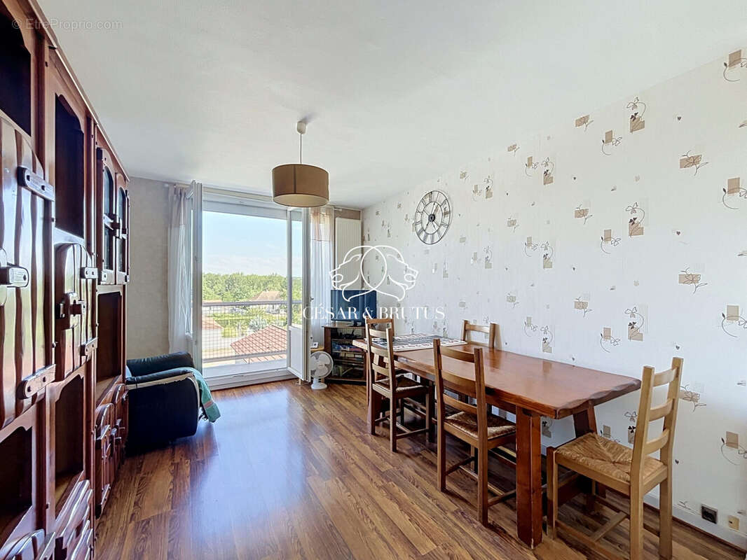 Appartement 64 m² à Roanne  - photo 4