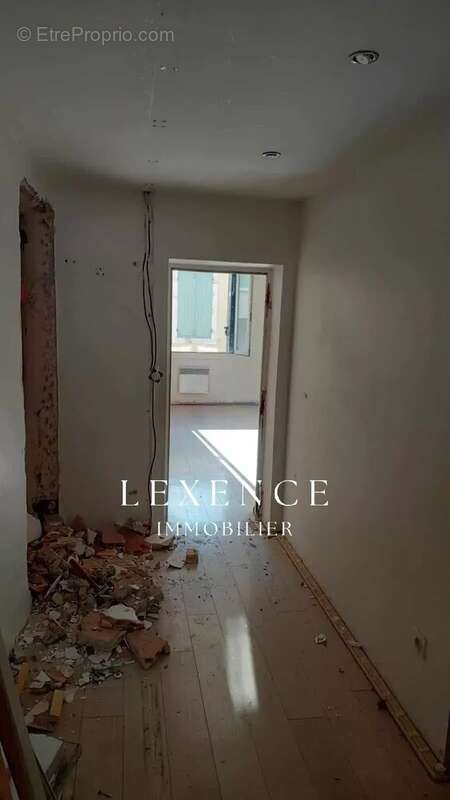 Appartement à LA FARE-LES-OLIVIERS