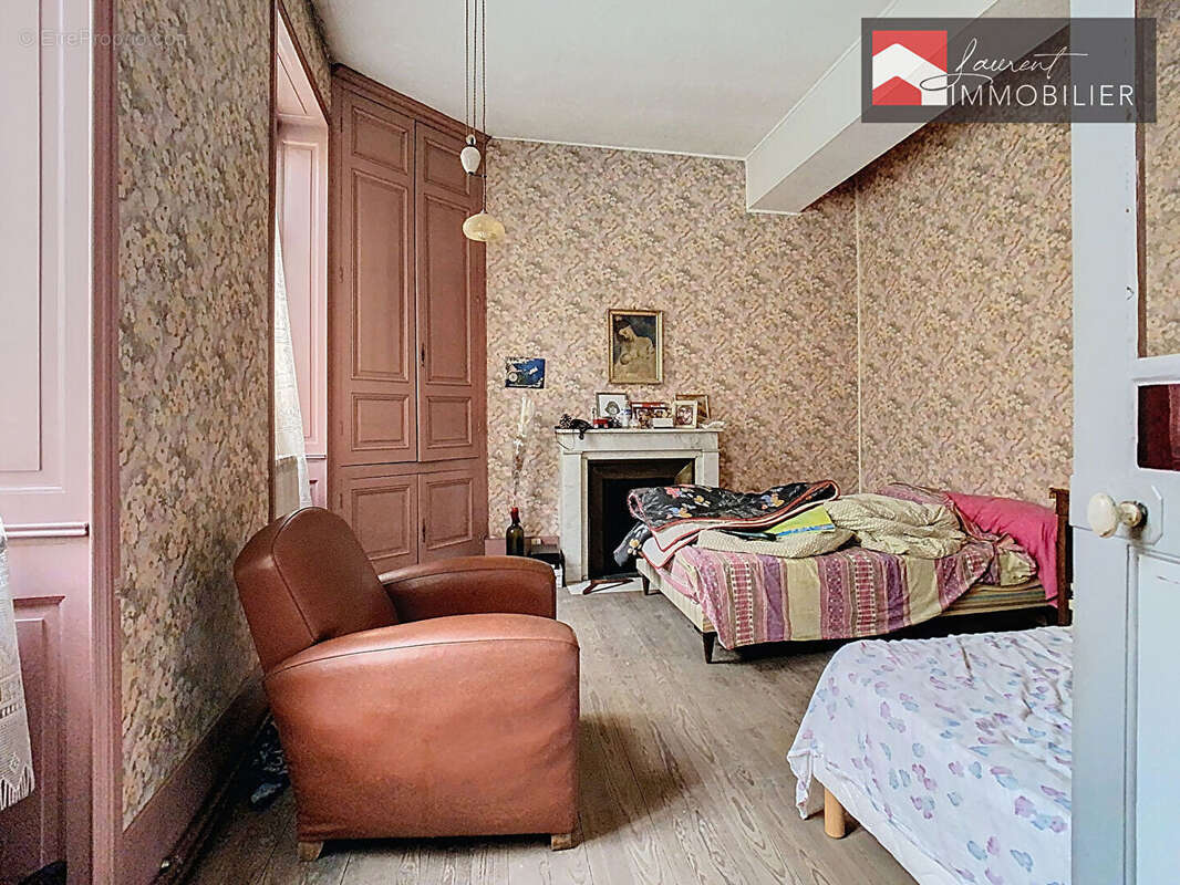 Maison à PONT-DE-VAUX