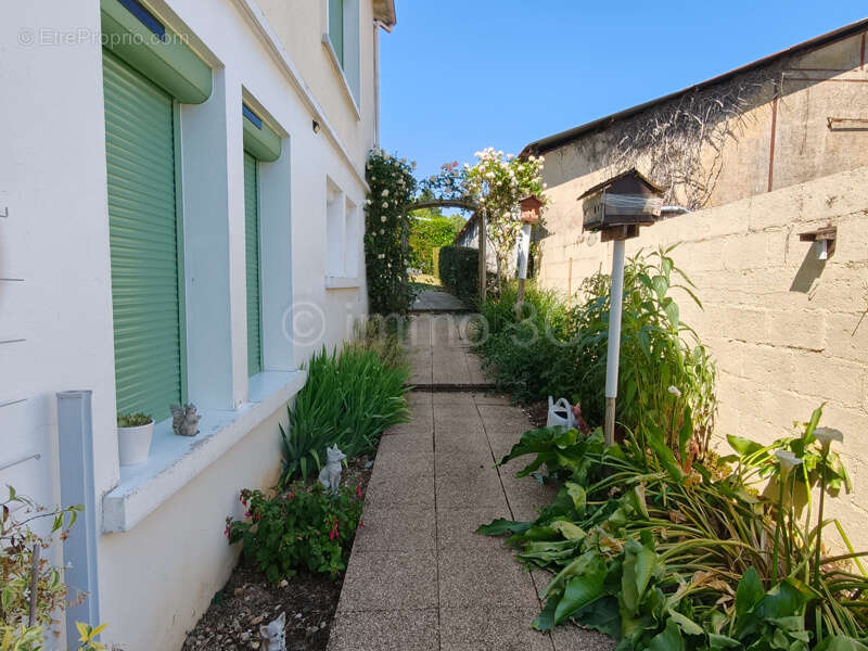 Maison à CIVRAY