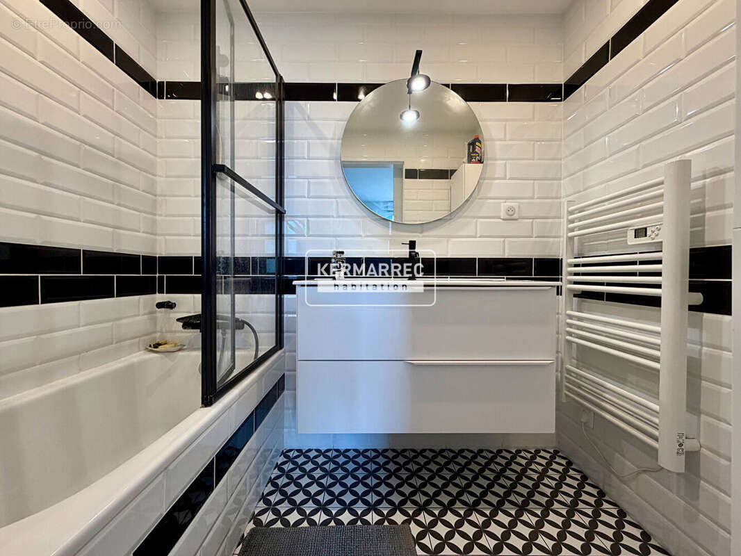 Villès Martin - Maison - 220m² - photo 13