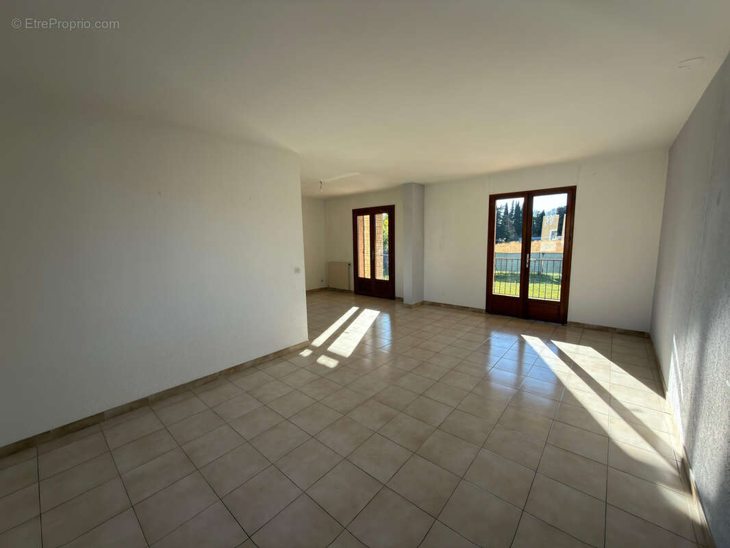 Maison à SAINT-QUENTIN-LA-POTERIE